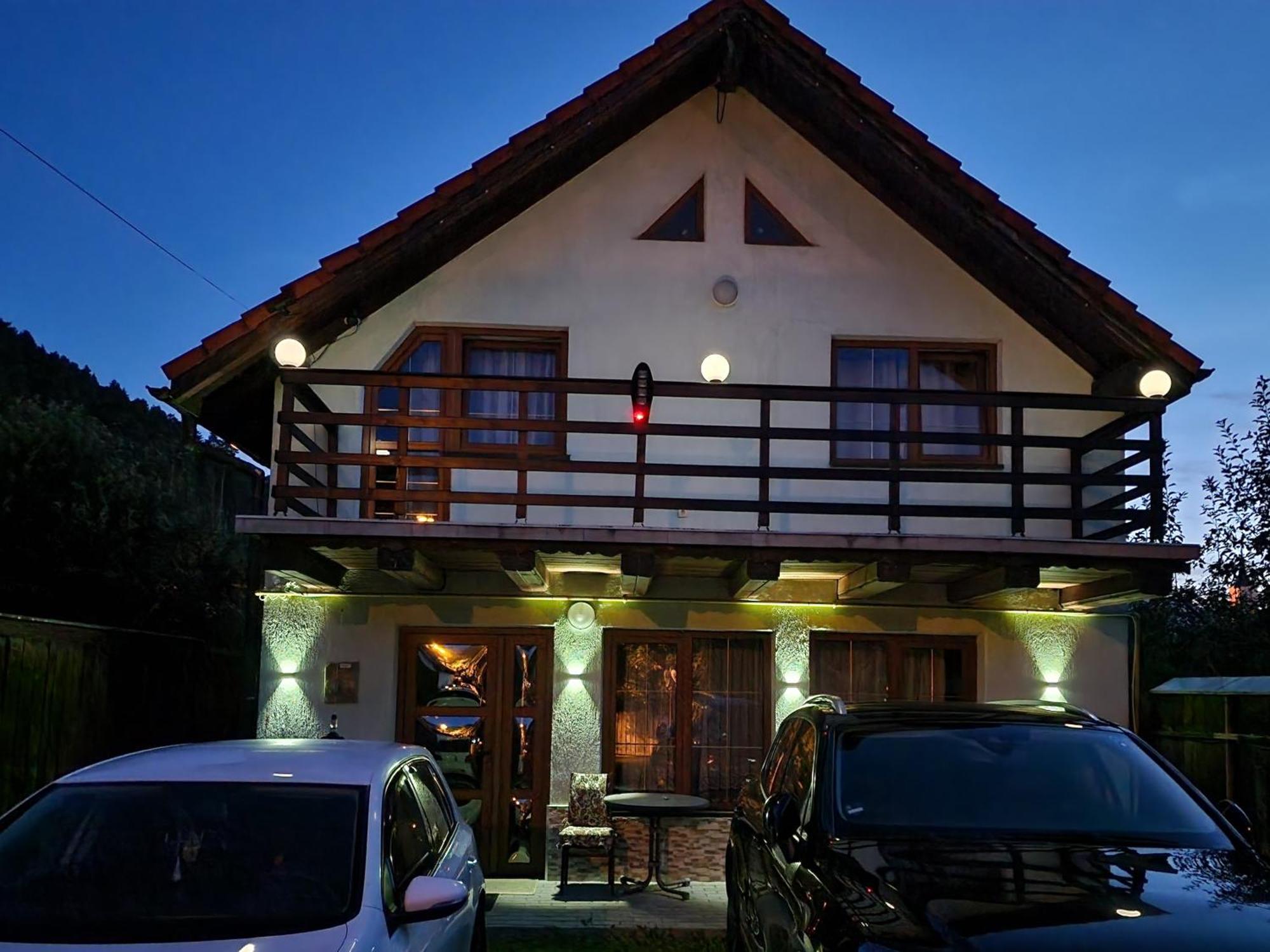 Ciprians' Home Sacele Exterior photo